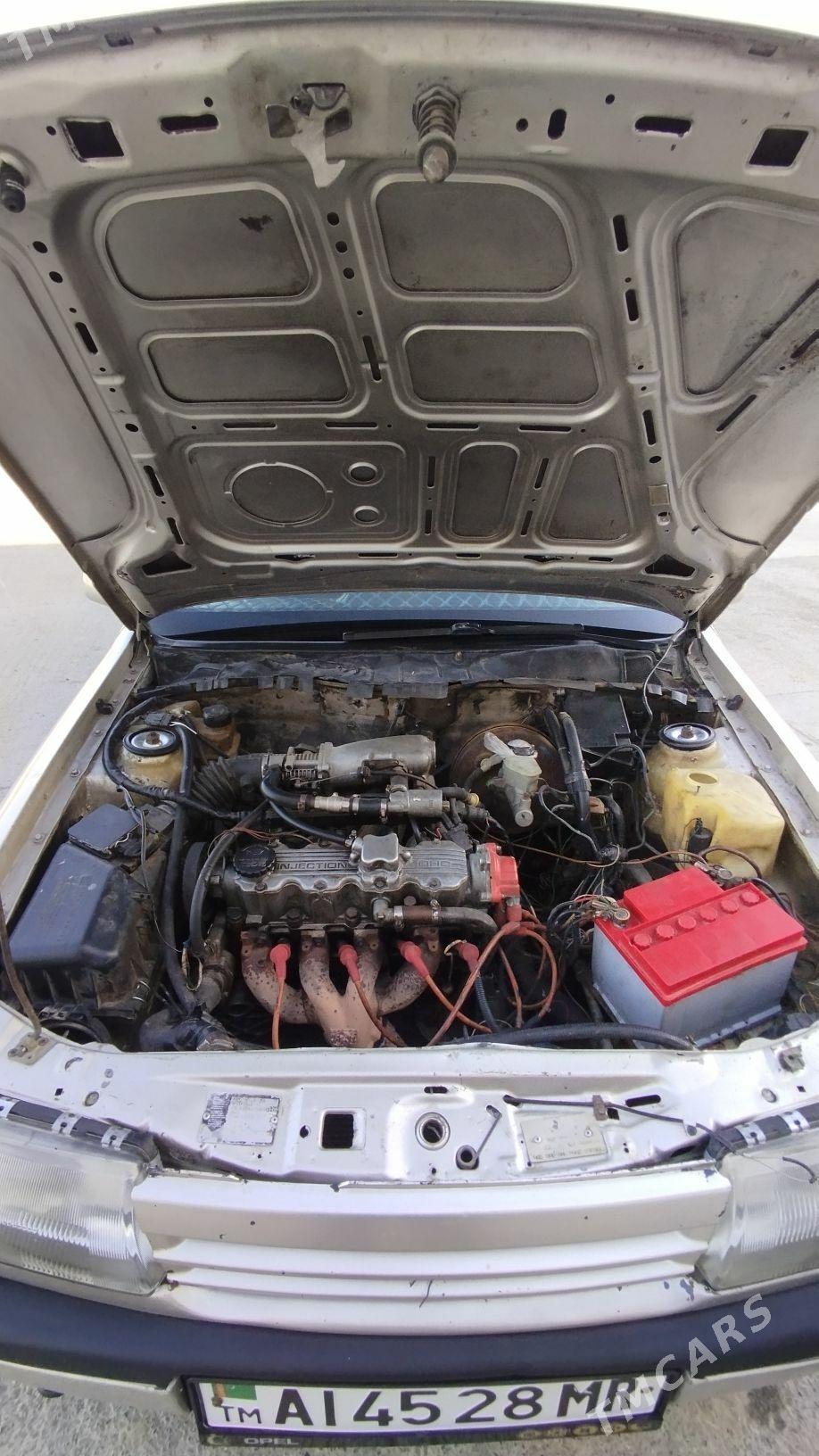 Opel Vectra 1991 - 36 000 TMT - Mary - img 9