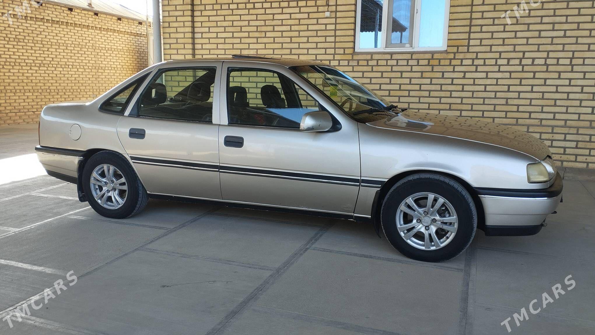 Opel Vectra 1991 - 36 000 TMT - Mary - img 5