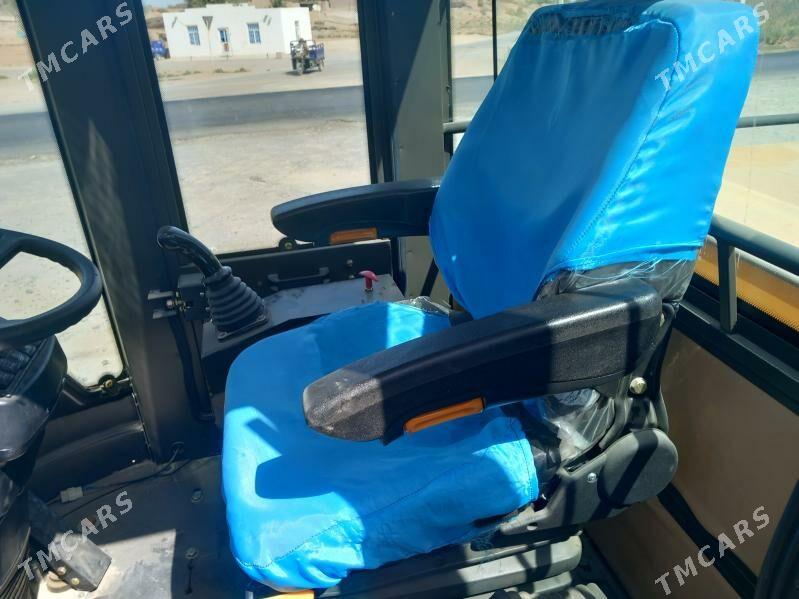 XCMG LW300F 2024 - 600 000 TMT - Ýolöten - img 6