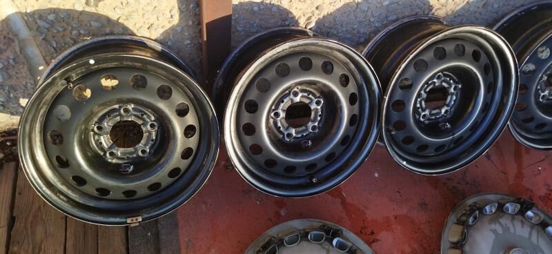 заводские диски на BMW e39 3 000 TMT - Туркменабат - img 3