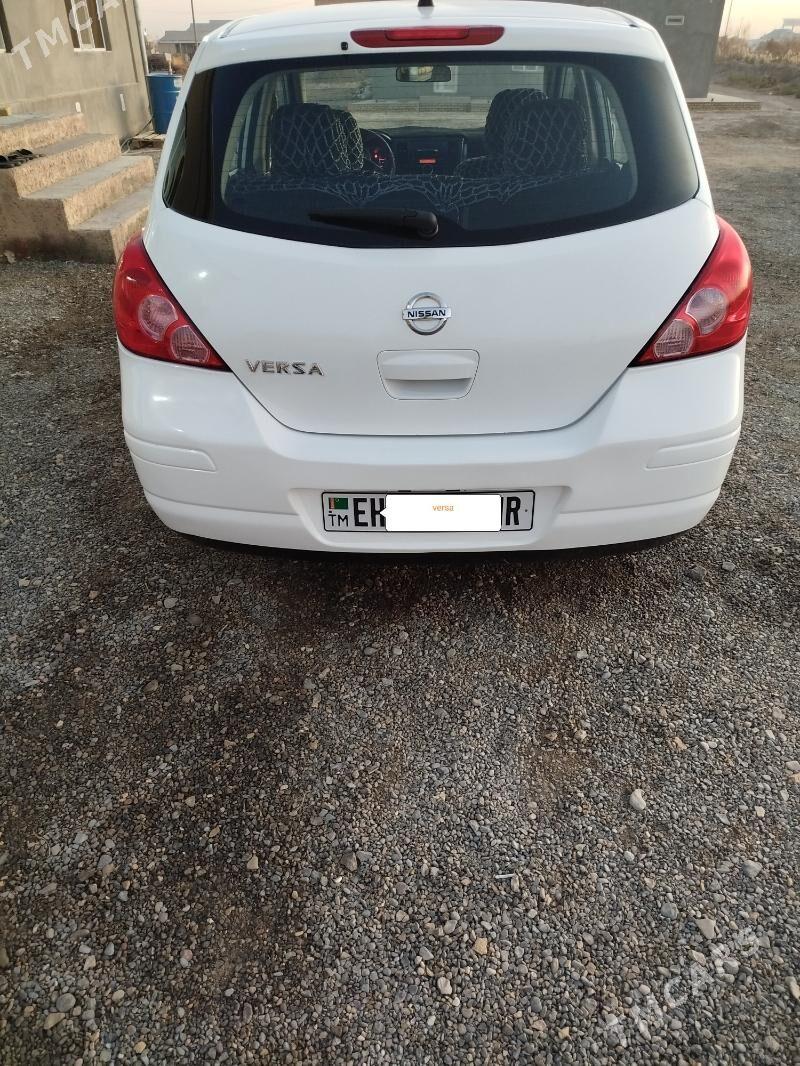 Nissan Versa 2010 - 110 000 TMT - Mary - img 2