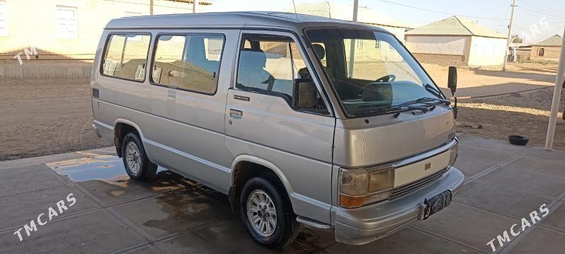 Toyota Hiace 1989 - 50 000 TMT - Сакарчага - img 2