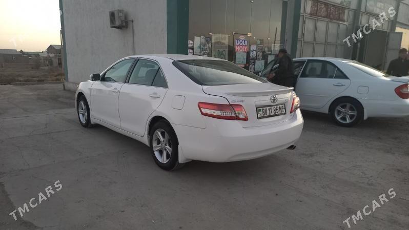 Toyota Camry 2011 - 165 000 TMT - Мургап - img 2