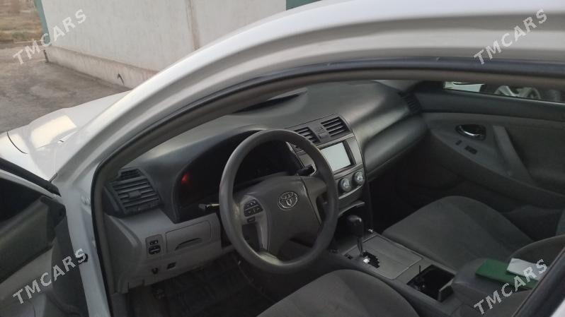 Toyota Camry 2011 - 165 000 TMT - Мургап - img 4