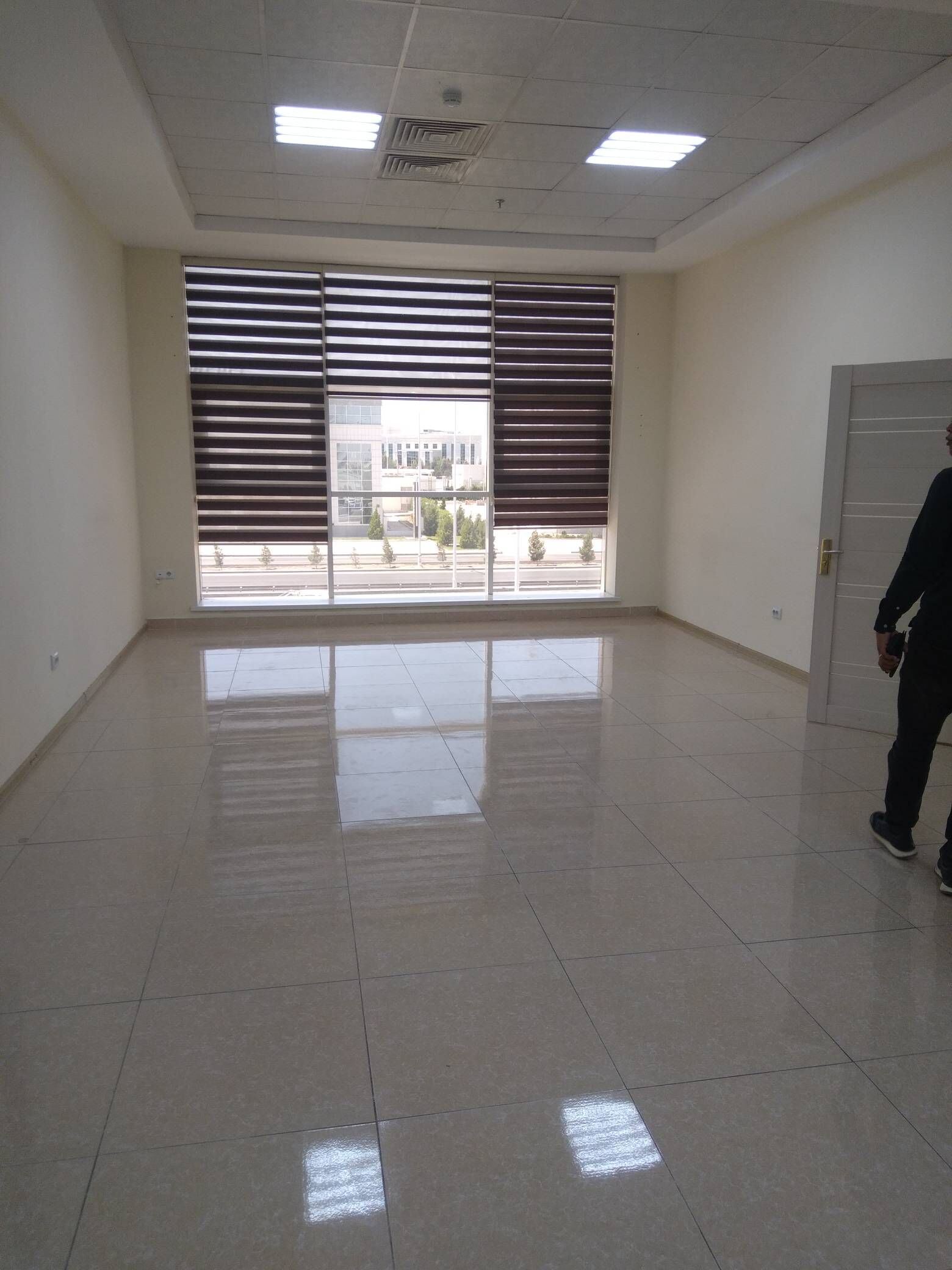 Arende ofis 115m² 3komnat - Улица Г. Кулиева (Объездная) - img 2