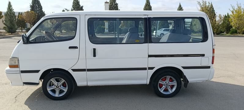 Toyota Hiace 1992 - 85 000 TMT - Сакарчага - img 3