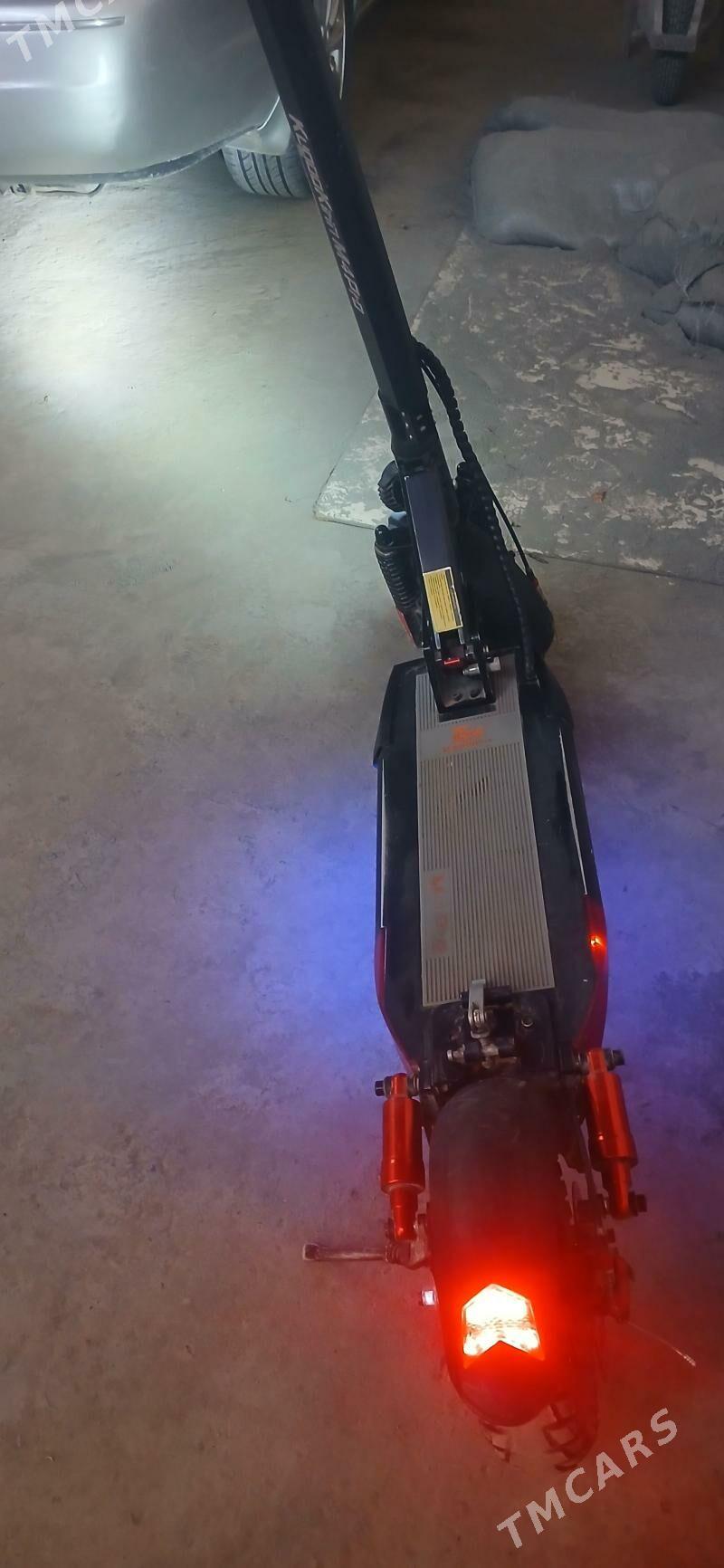 Samokat - Гурбансолтан Едже - img 3