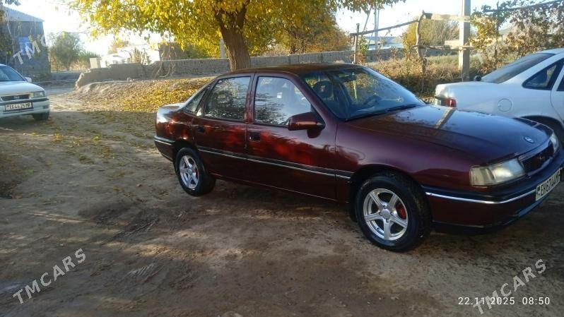 Opel Vectra 1990 - 30 000 TMT - Байрамали - img 1