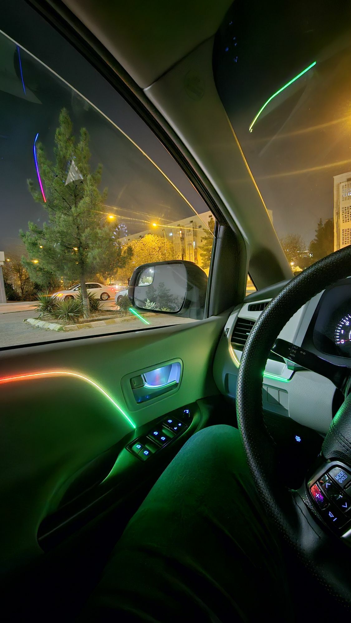 Toyota Sienna 2017 - 370 000 TMT - Aşgabat - img 9