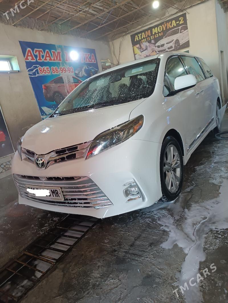 Toyota Sienna 2017 - 430 000 TMT - Мары - img 4