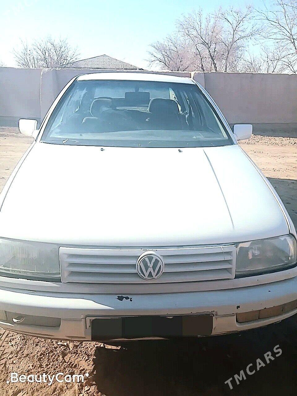 Volkswagen Jetta 1993 - 35 000 TMT - етр. Туркменбаши - img 8