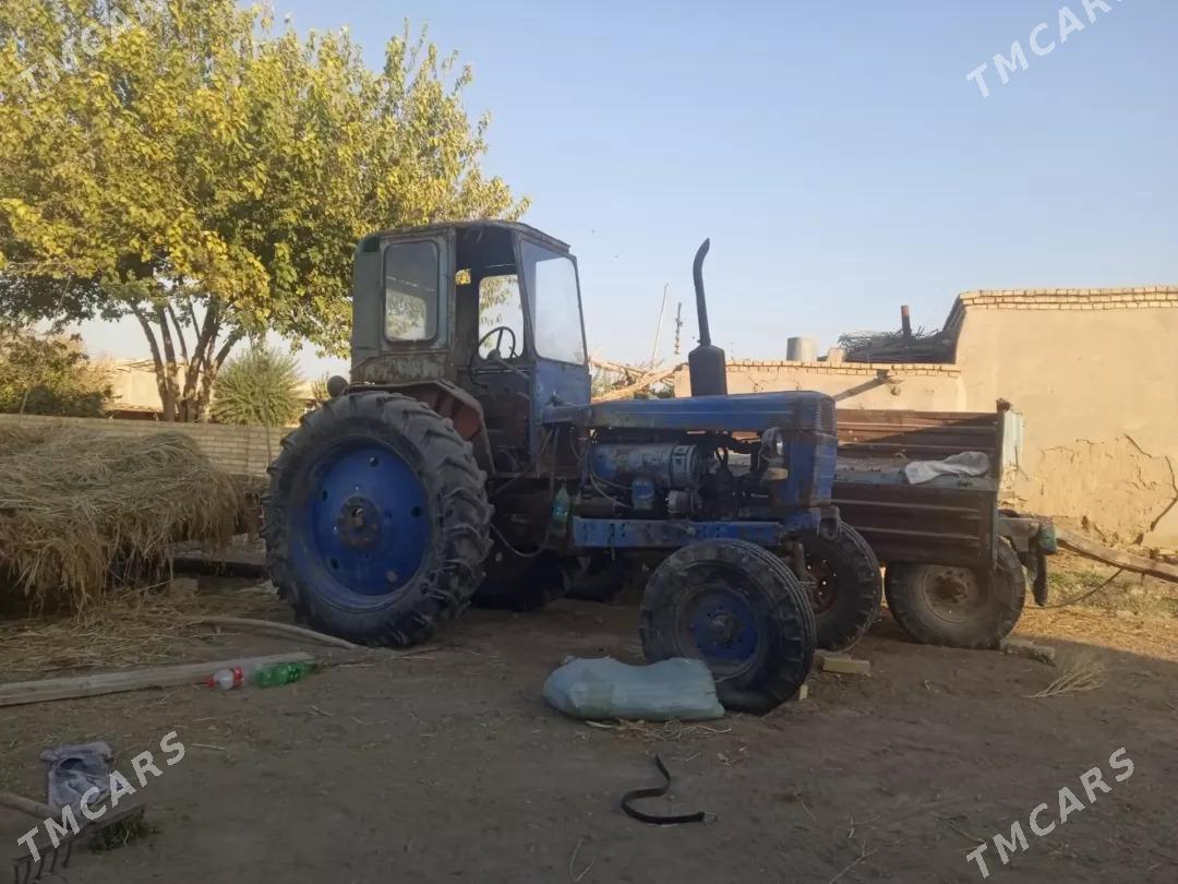 MTZ T-28 1986 - 40 000 TMT - Farap - img 5