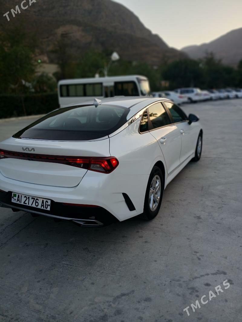 Kia K5 2022 - 237 000 TMT - Büzmeýin - img 4