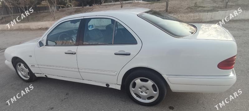 Mercedes-Benz E-Class 1997 - 68 000 TMT - Aşgabat - img 3