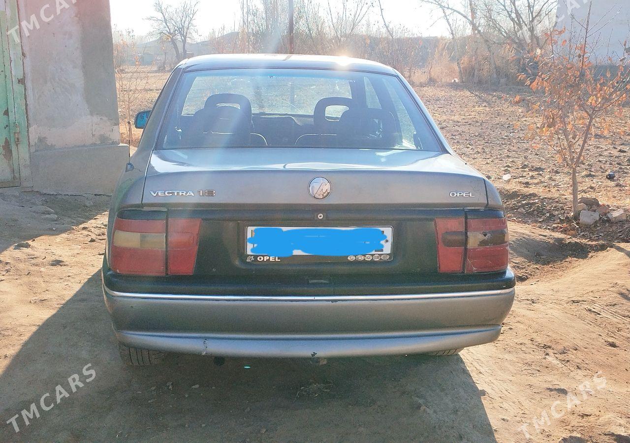 Opel Vectra 1992 - 27 000 TMT - Губадаг - img 3