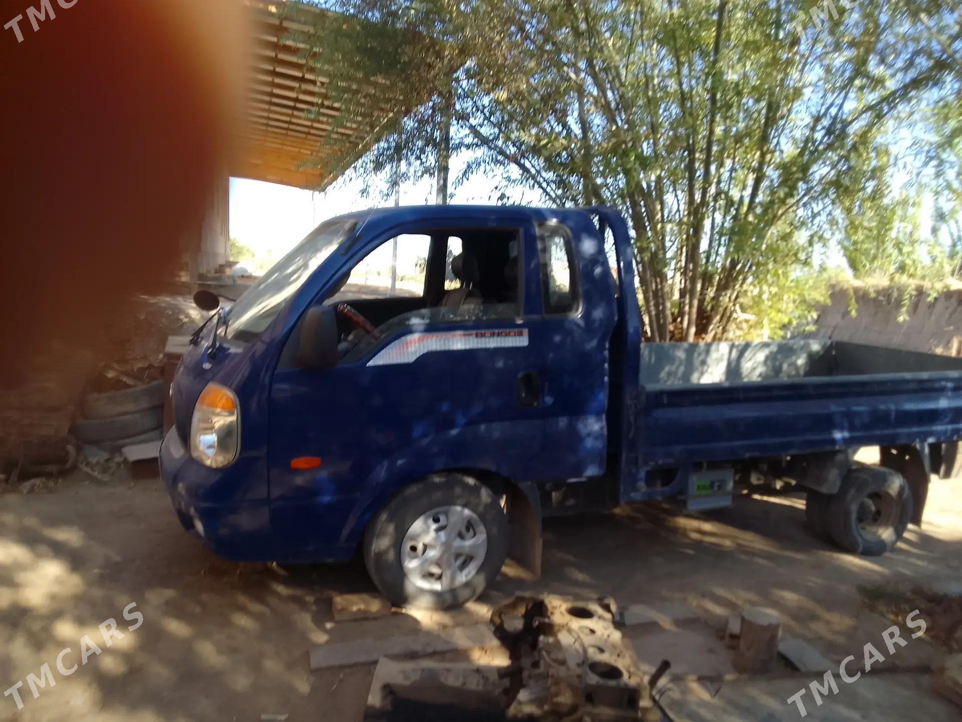 Kia Bongo 2010 - 160 000 TMT - Гурбансолтан Едже - img 2