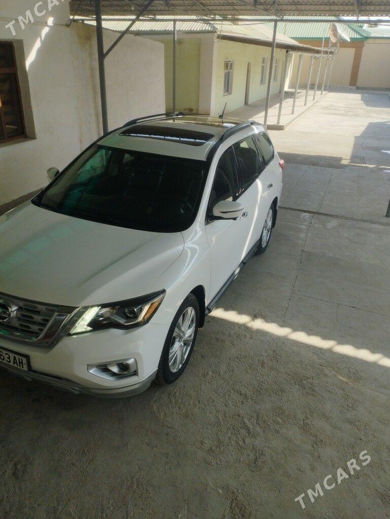 Nissan Pathfinder 2018 - 368 000 TMT - Ак-Бугдайский этрап - img 3
