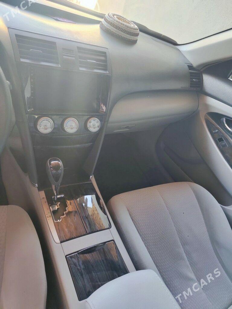 Toyota Camry 2010 - 175 000 TMT - Baýramaly - img 4