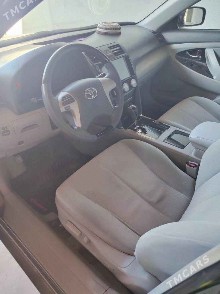 Toyota Camry 2010 - 175 000 TMT - Baýramaly - img 6