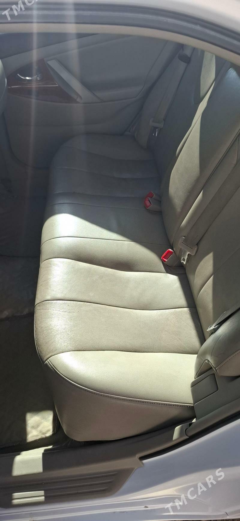 Toyota Camry 2010 - 270 000 TMT - Mary - img 10