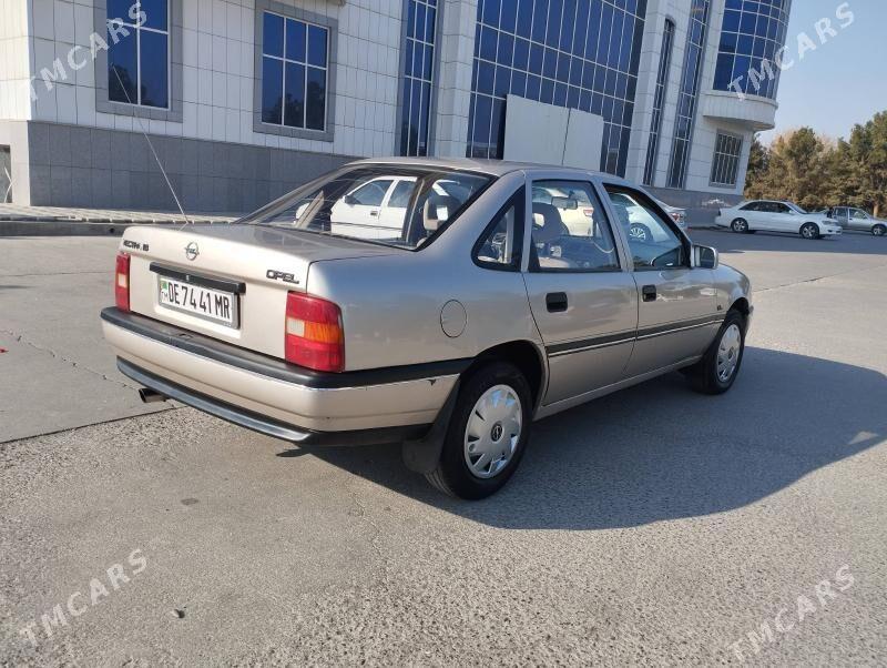 Opel Vectra 1991 - 47 000 TMT - Мары - img 3