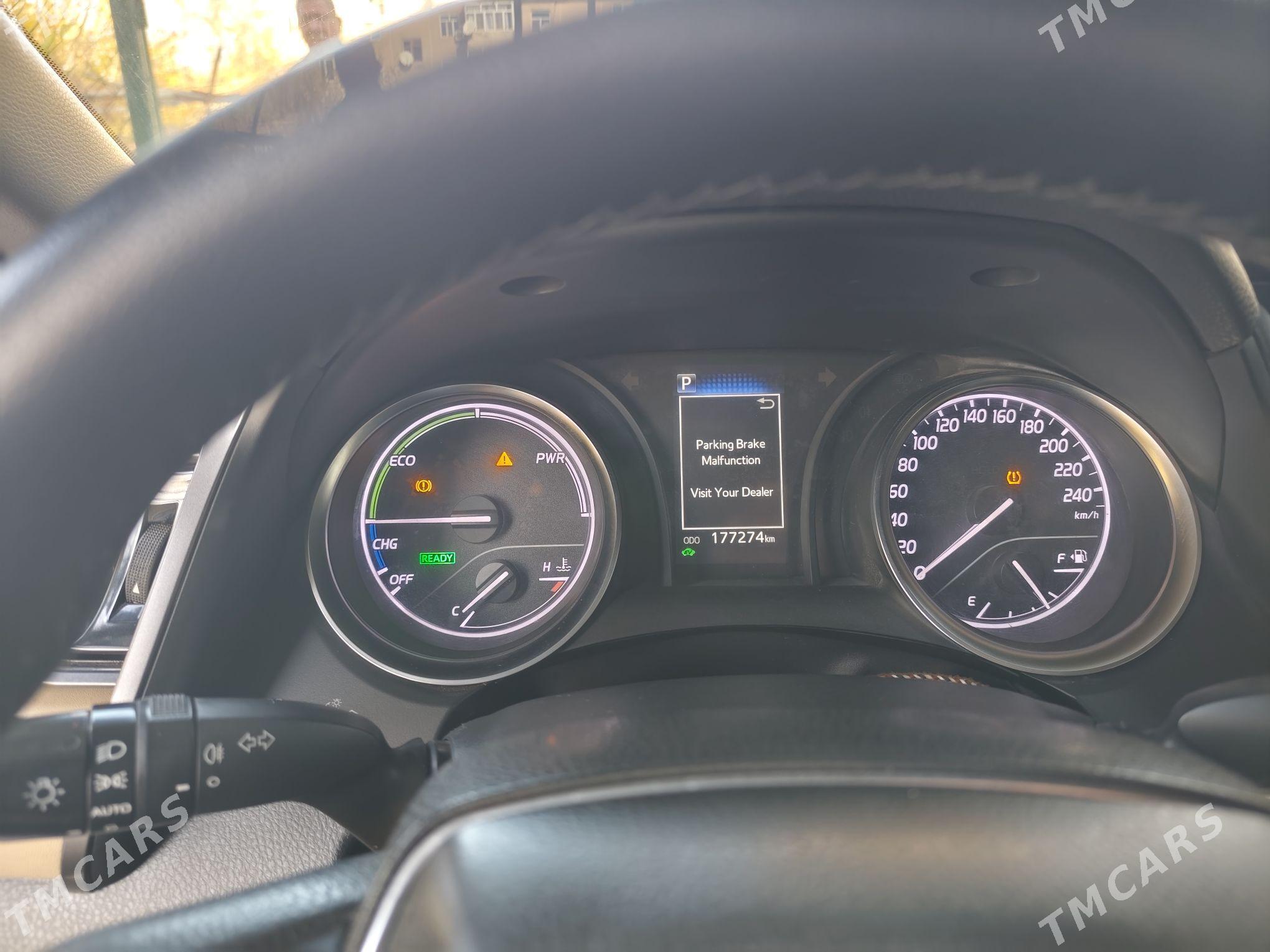 Toyota Camry Hybrid 2021 - 310 000 TMT - Чарджоу - img 3