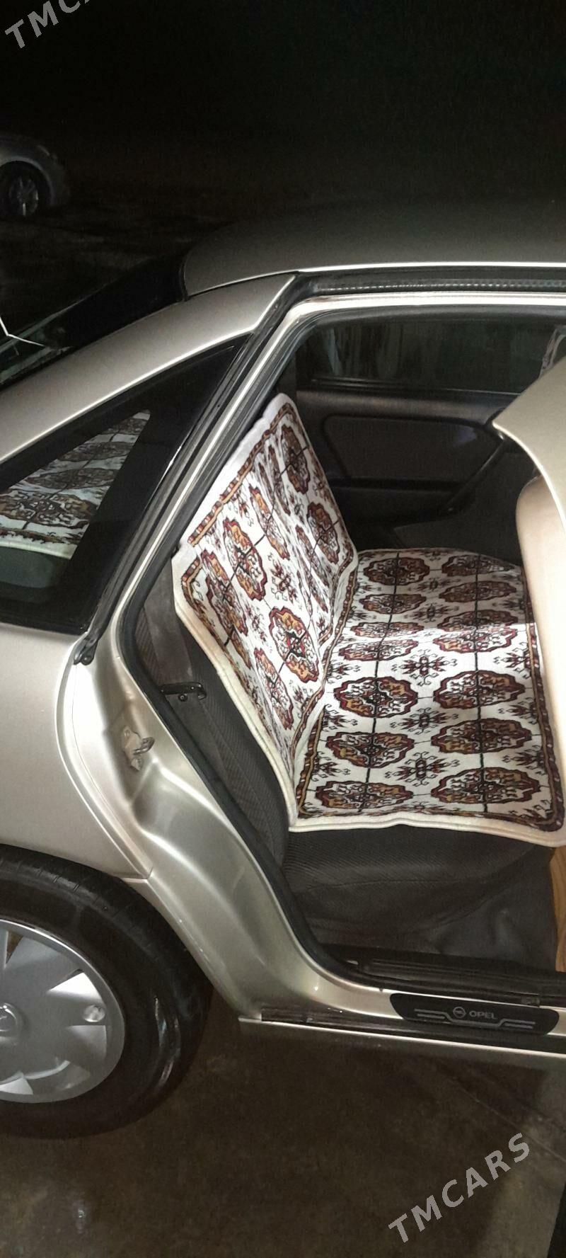 Opel Vectra 1990 - 55 000 TMT - Шабатский этрап - img 6