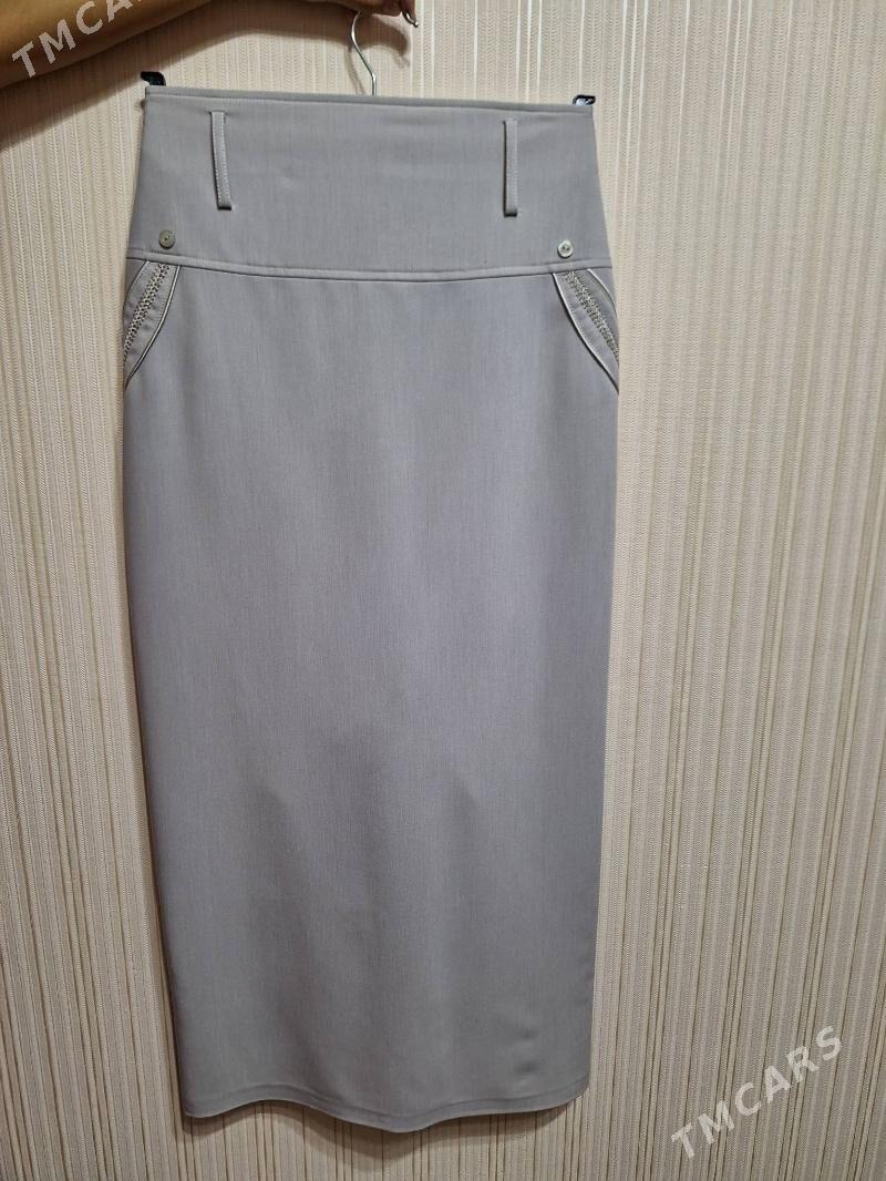 юбки и пиджаки - Mary - img 1