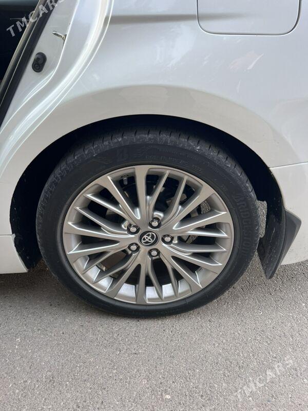 Toyota Camry 2019 - 320 000 TMT - Aşgabat - img 4