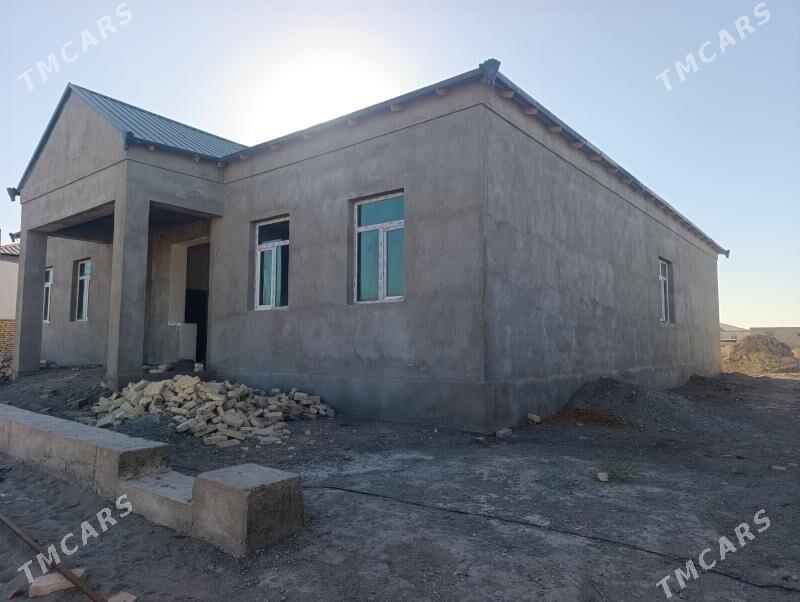 Satlyk jay Eyesinde - Шабатский этрап - img 1