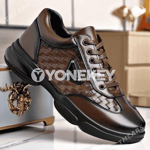 Erkekler üçin ykjam iş aýakgap - Мары - img 4