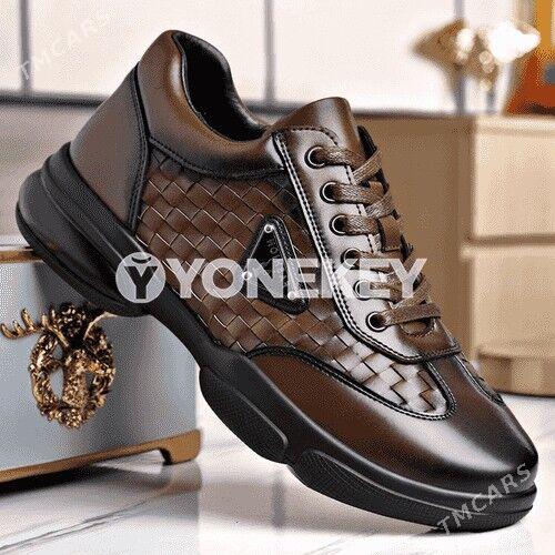 Erkekler üçin ykjam iş aýakgap - Мары - img 1