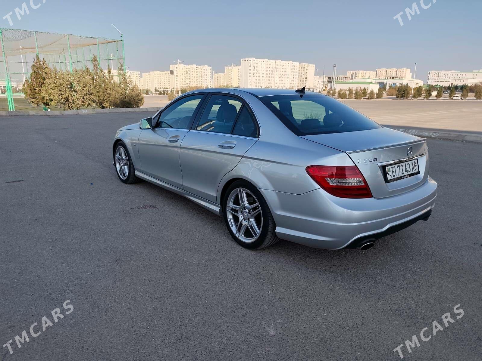 Mercedes-Benz C300 2011 - 220 000 TMT - Ашхабад - img 4