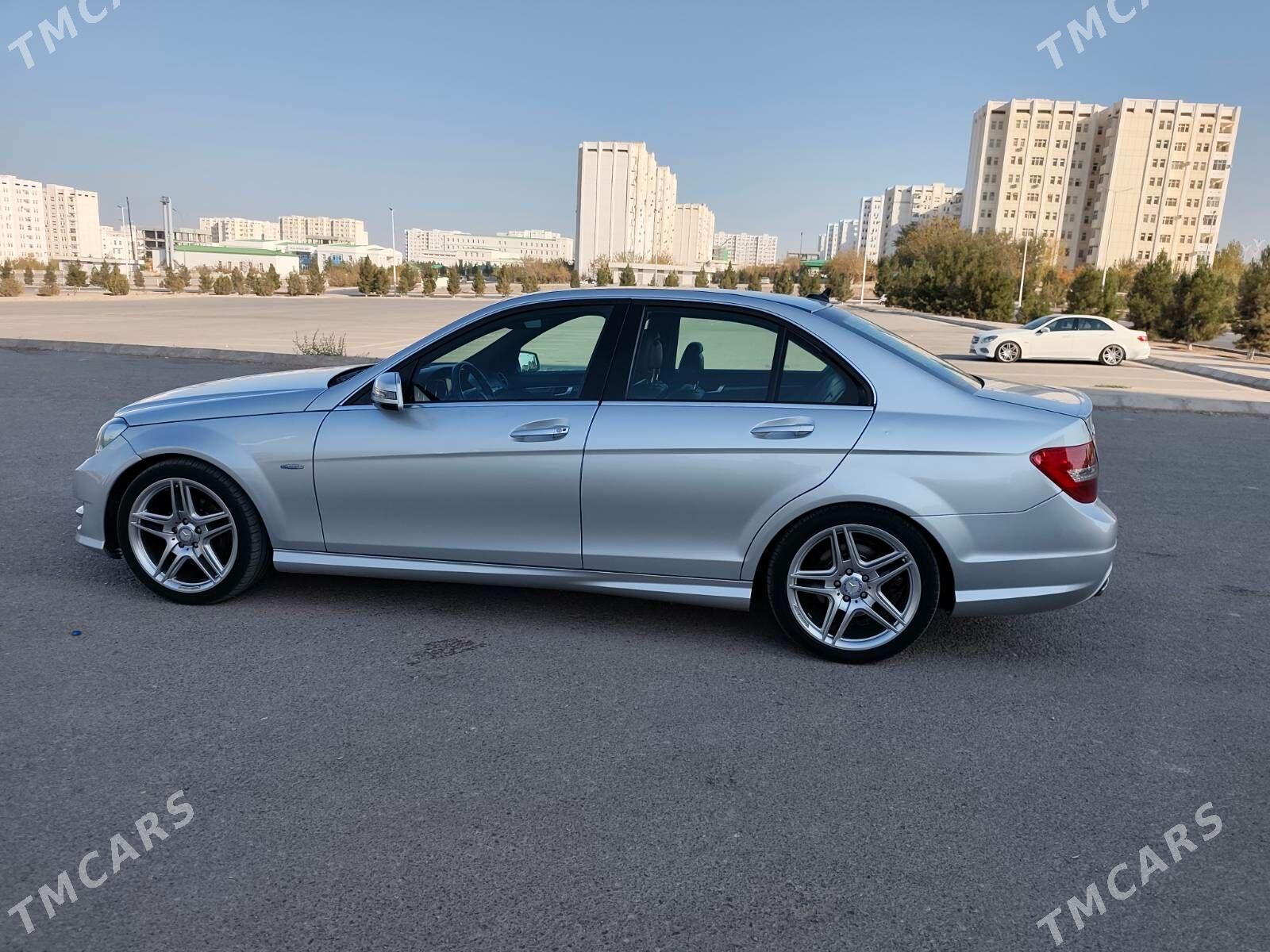 Mercedes-Benz C300 2011 - 220 000 TMT - Ашхабад - img 7