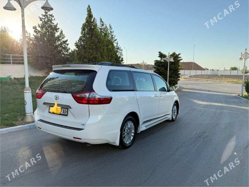 Toyota Sienna 2017 - 370 000 TMT - Aşgabat - img 4