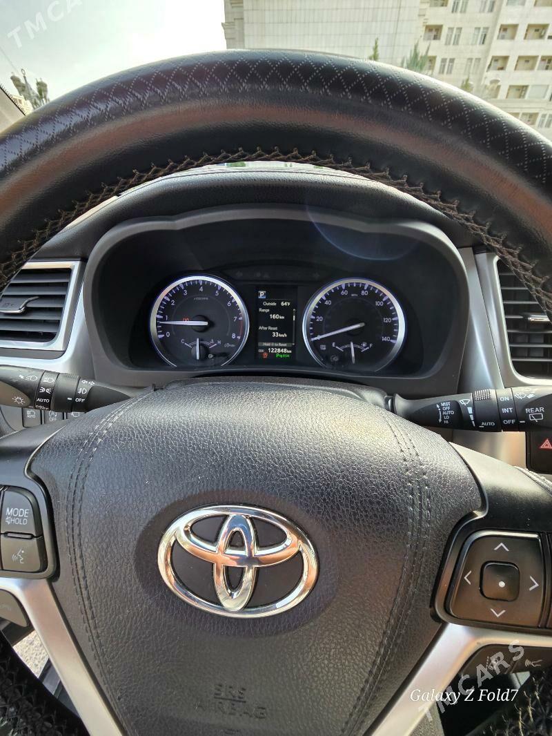 Toyota Highlander 2018 - 670 000 TMT - Ашхабад - img 8