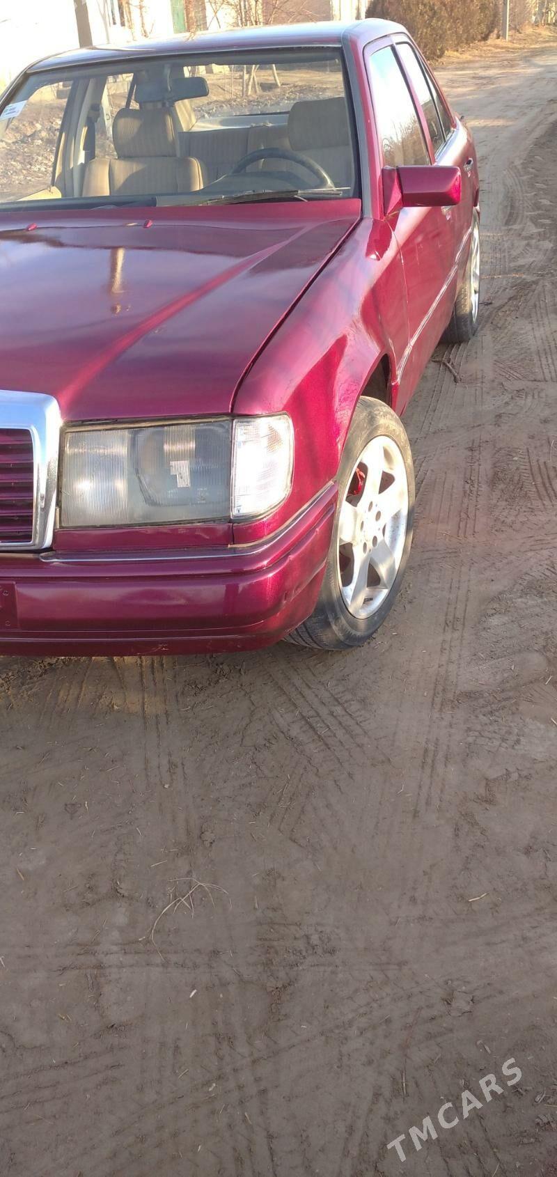 Mercedes-Benz 300E 1991 - 20 000 TMT - Шабатский этрап - img 3