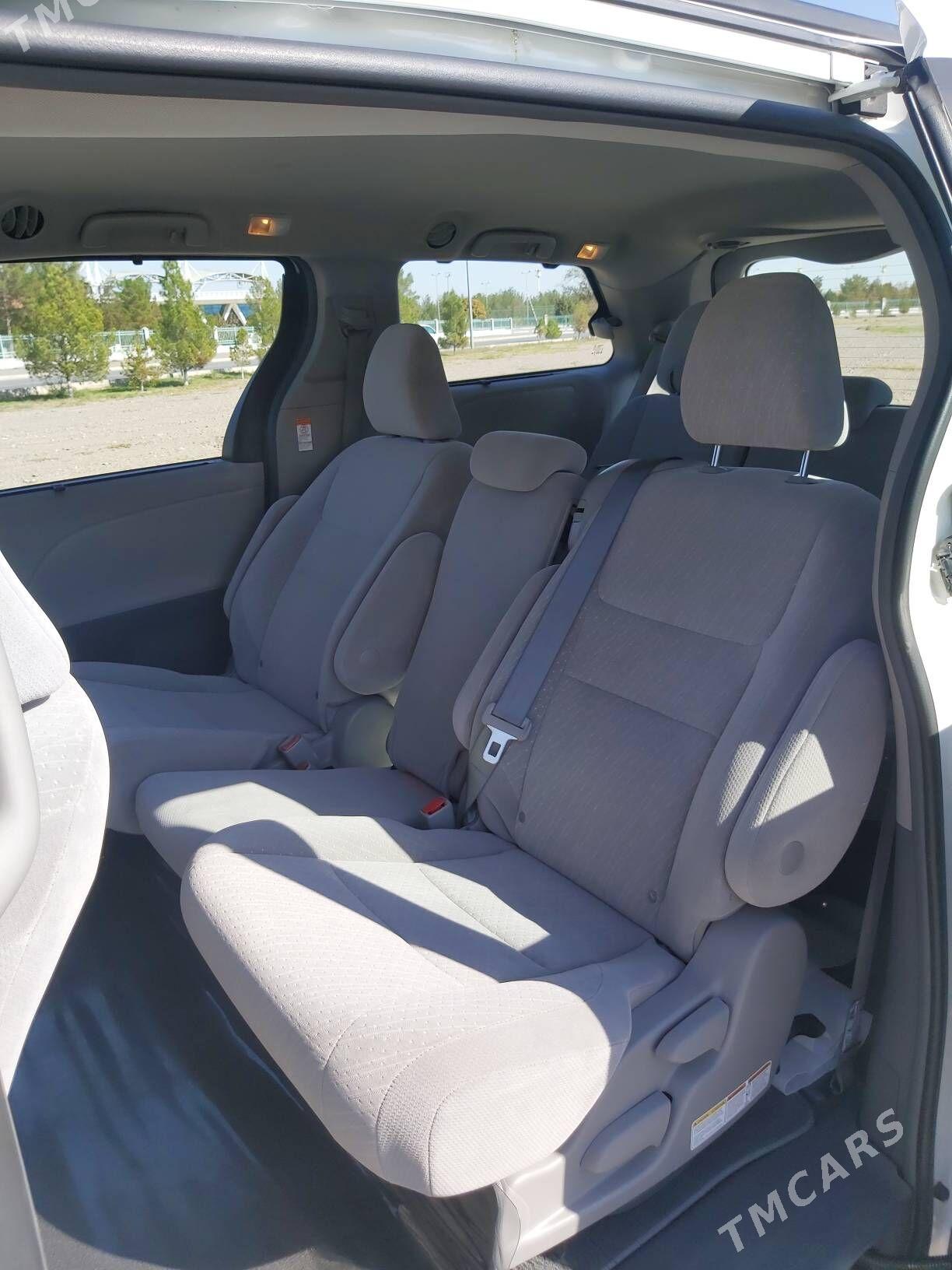 Toyota Sienna 2019 - 415 000 TMT - Ашхабад - img 6