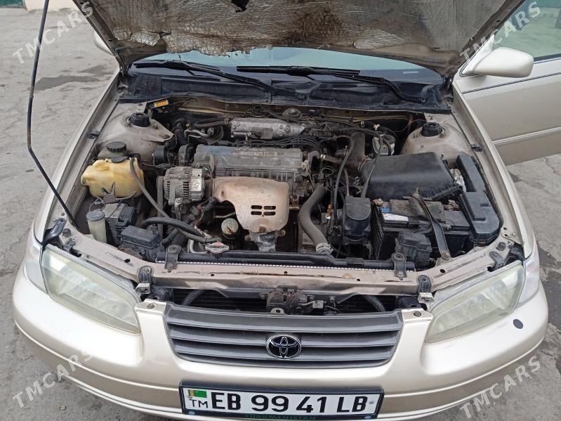 Toyota Camry 1998 - 150 000 TMT - Дянев - img 4