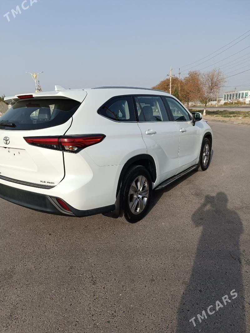 Toyota Highlander 2022 - 540 000 TMT - Мары - img 9