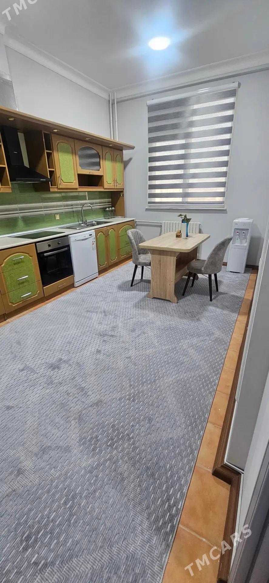 ARENDA ELITKA - Sowetskiý köç. (Garaşsyzlyk şaýoly) - img 8