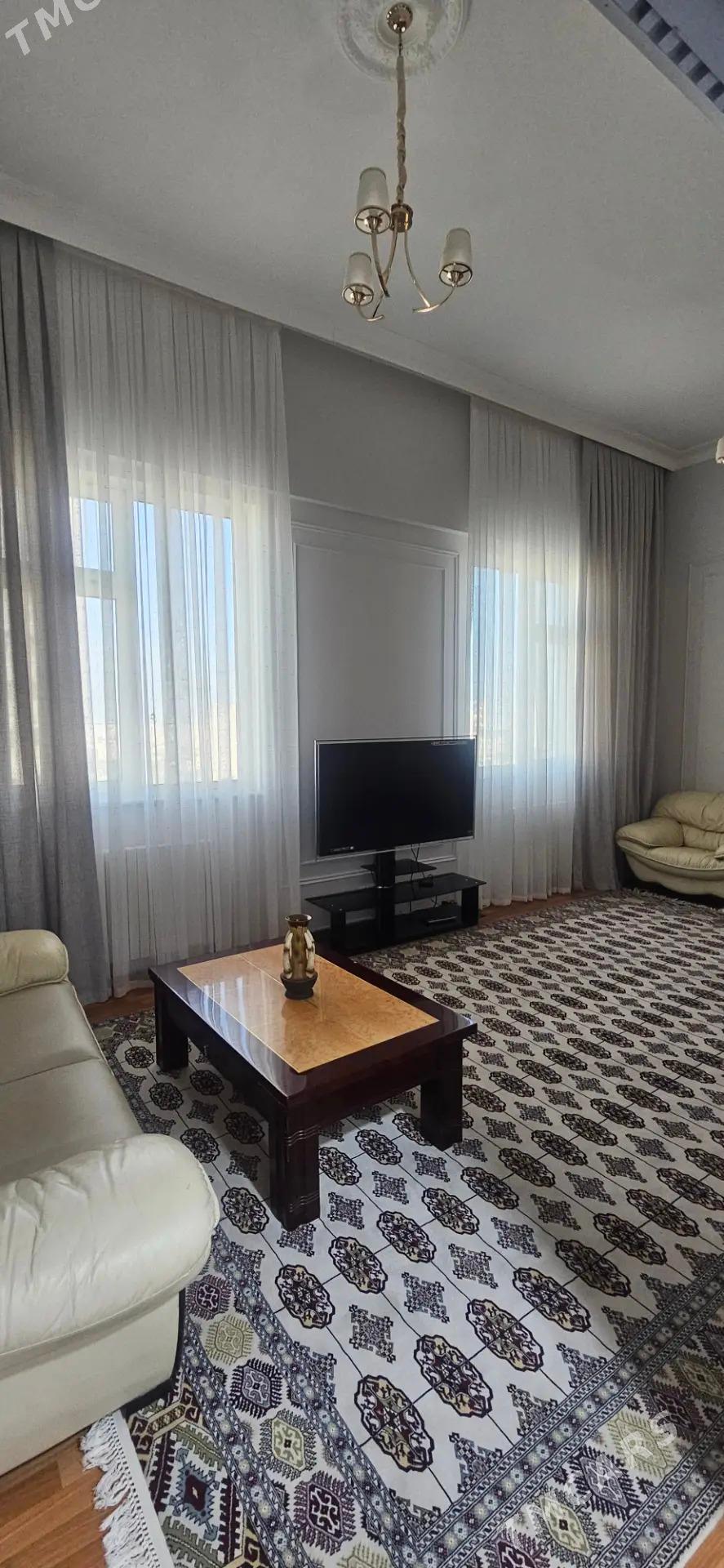 ARENDA ELITKA - Sowetskiý köç. (Garaşsyzlyk şaýoly) - img 3