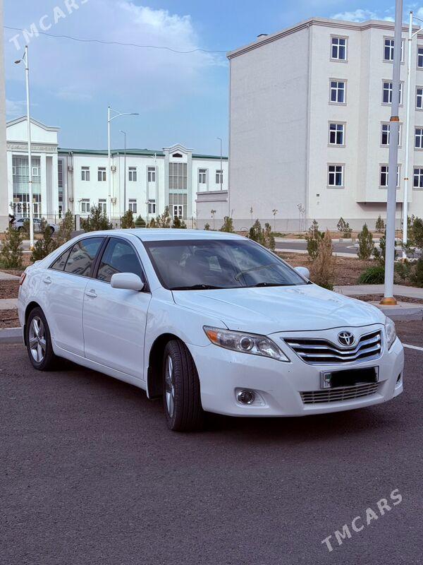 Toyota Camry 2011 - 200 000 TMT - Мары - img 4