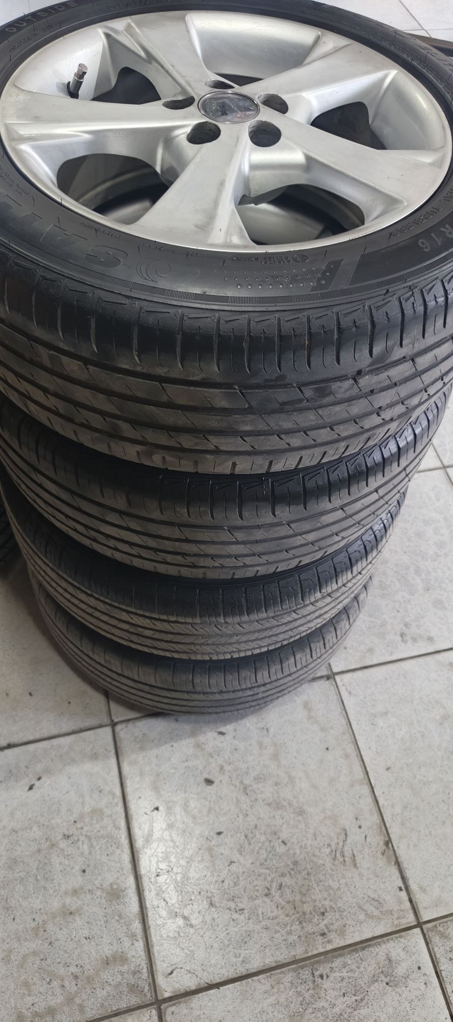 16 lyk exskuliziw Karolla 4 950 TMT - Гарадамак - img 4