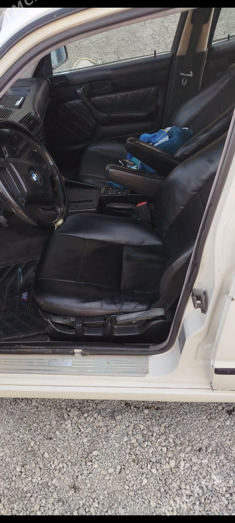 BMW E34 1994 - 63 000 TMT - Gyzylarbat - img 4