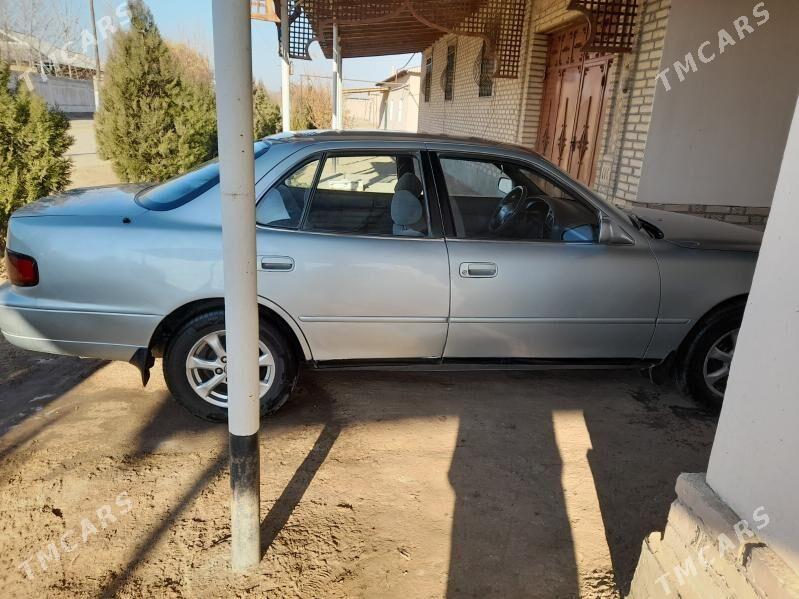 Toyota Camry 1995 - 122 000 TMT - Кёнеургенч - img 3