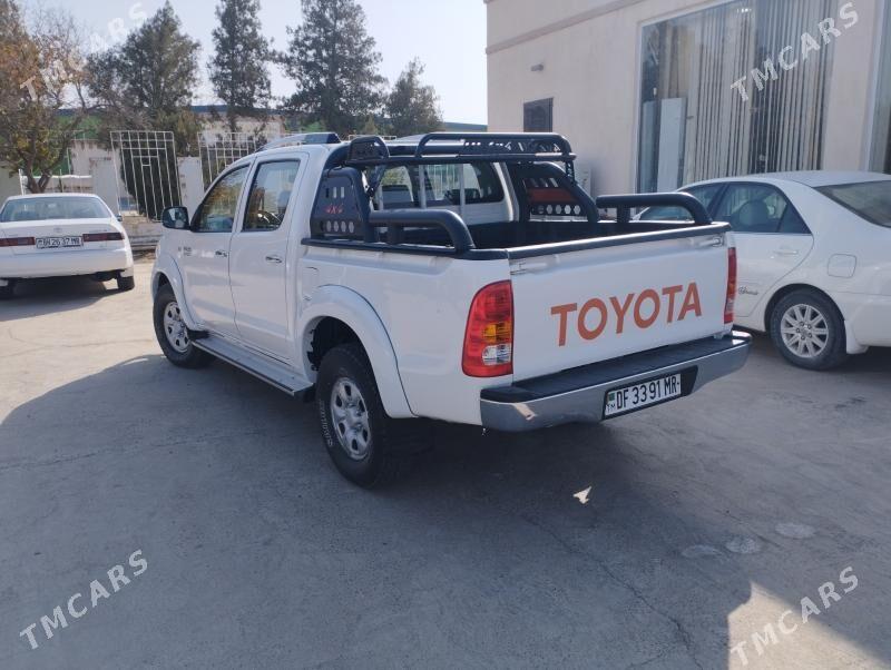 Toyota Hilux 2011 - 325 000 TMT - Tagtabazar - img 5