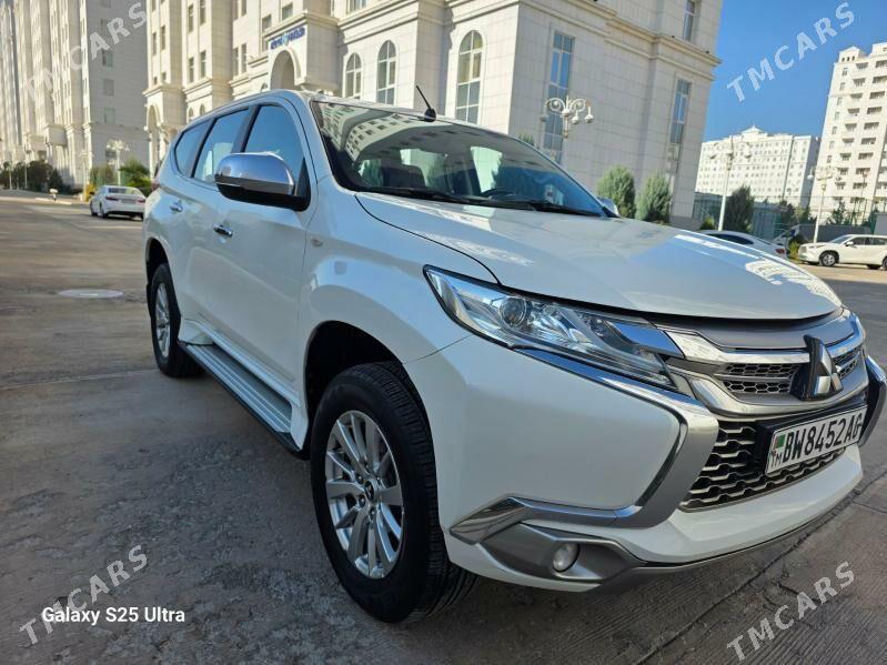 Mitsubishi Montero Sport 2019 - 370 000 TMT - 14-nji tapgyr (Sowhozny köç) - img 4