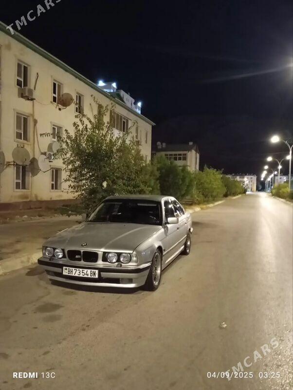 BMW 525 1990 - 48 000 TMT - Балканабат - img 1