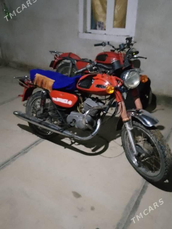 Ural 4320 1980 - 3 800 TMT - Halaç - img 1